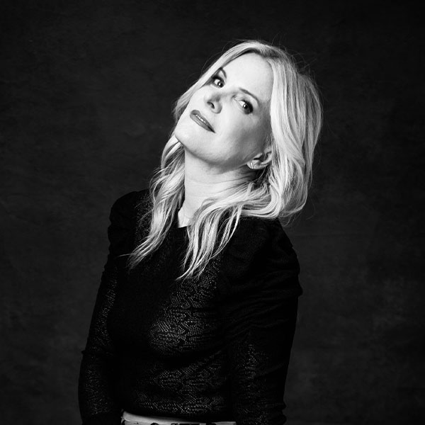 Jessica Hendy, featured vocalist