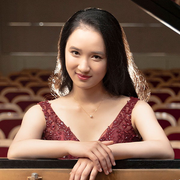 Vicky Yang